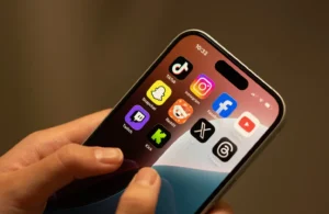 Government launches social media ban pilot scheme